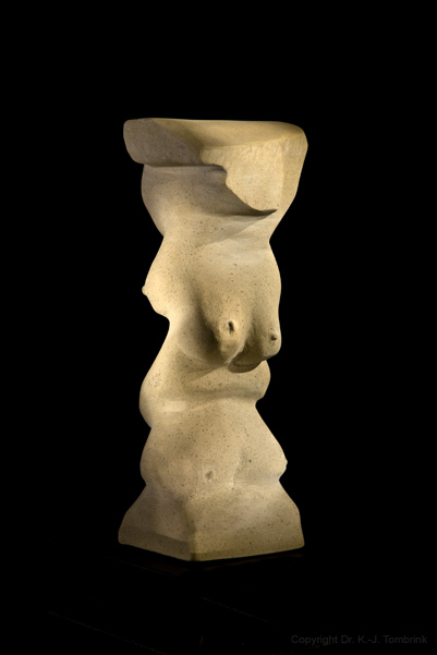 183_Fruchtbarkeit0001_Sandstein_Tombrink_Skulptur