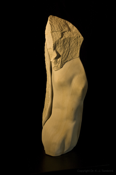 230a_Die Diva0001_Sandstein_Tombrink_Skulptur