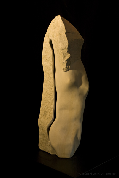 230e_Die Diva0001_Sandstein_Tombrink_Skulptur